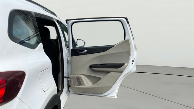 View Renault Triber Image 5 Used Renault Triber Image 5