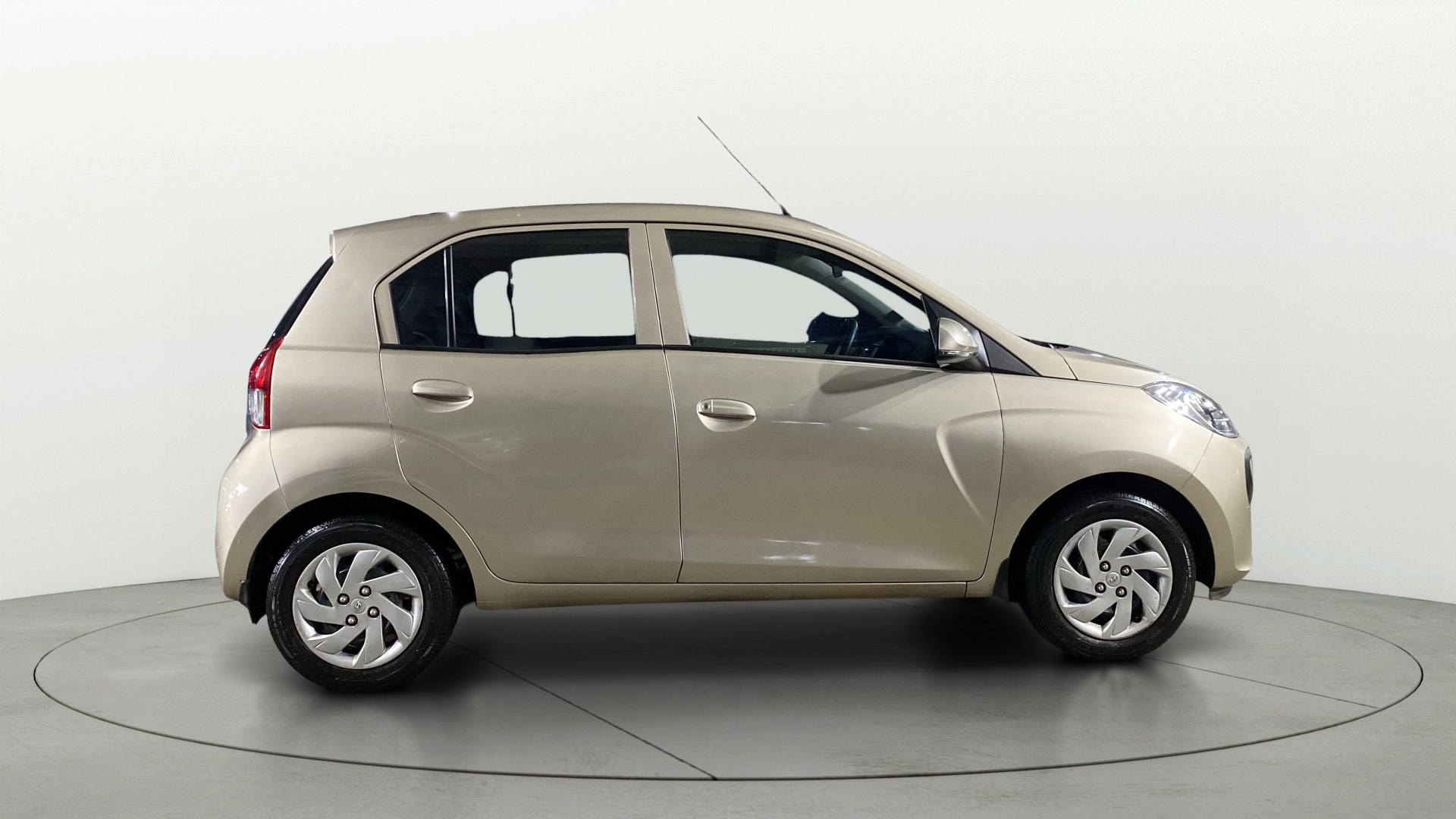 View 2020 Hyundai New Santro D-Lite Petrol Image 8 Used 2020 Hyundai New Santro D-Lite Petrol Image 8