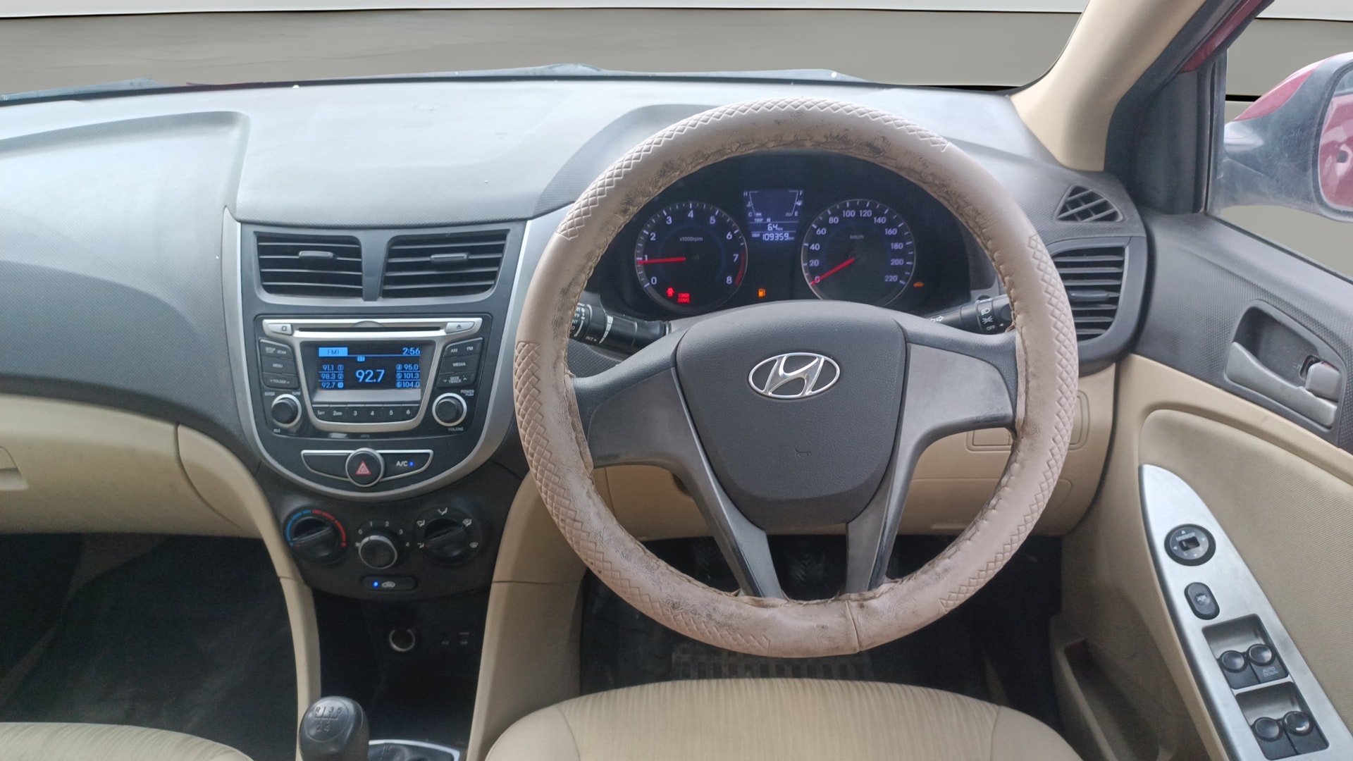 View 2015 Hyundai Fluidic Verna 1.4 VTVT CX Image 20 Used 2015 Hyundai Fluidic Verna 1.4 VTVT CX Image 20