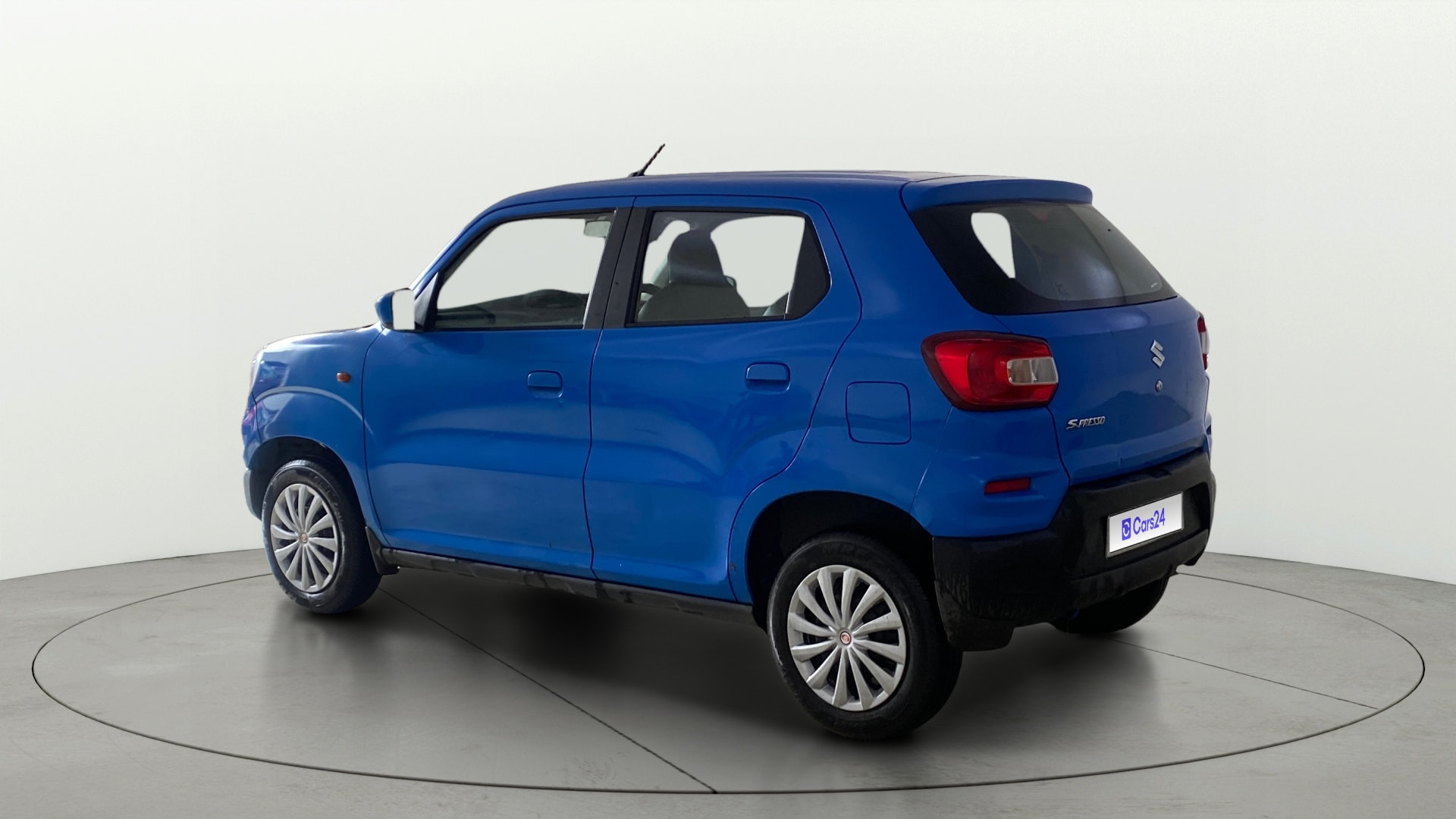View 2021 Maruti Suzuki 1000 Base Variant Image 2 Used 2021 Maruti Suzuki 1000 Base Variant Image 2