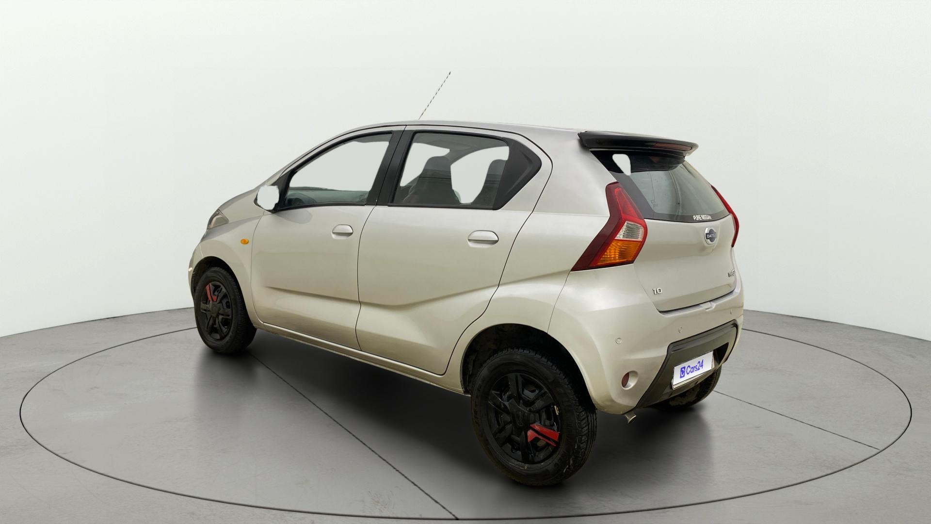 View 2019 Datsun Redi GO T(O) 1.0L- Limited Edition Image 2 Used 2019 Datsun Redi GO T(O) 1.0L- Limited Edition Image 2