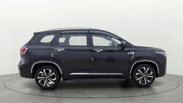 View MG Hector Plus Image 29 Used MG Hector Plus Image 29