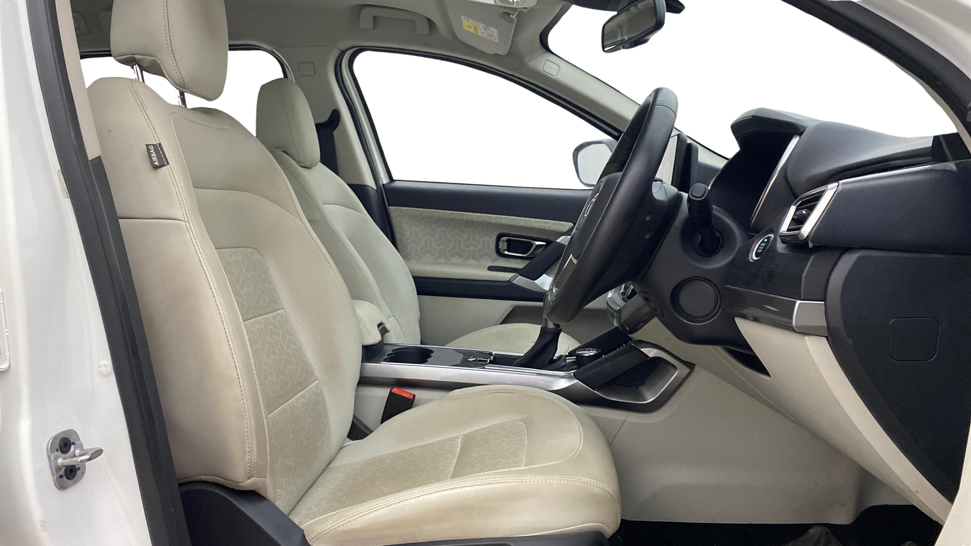 Used 2023 Tata Safari Used 2023 Tata Safari