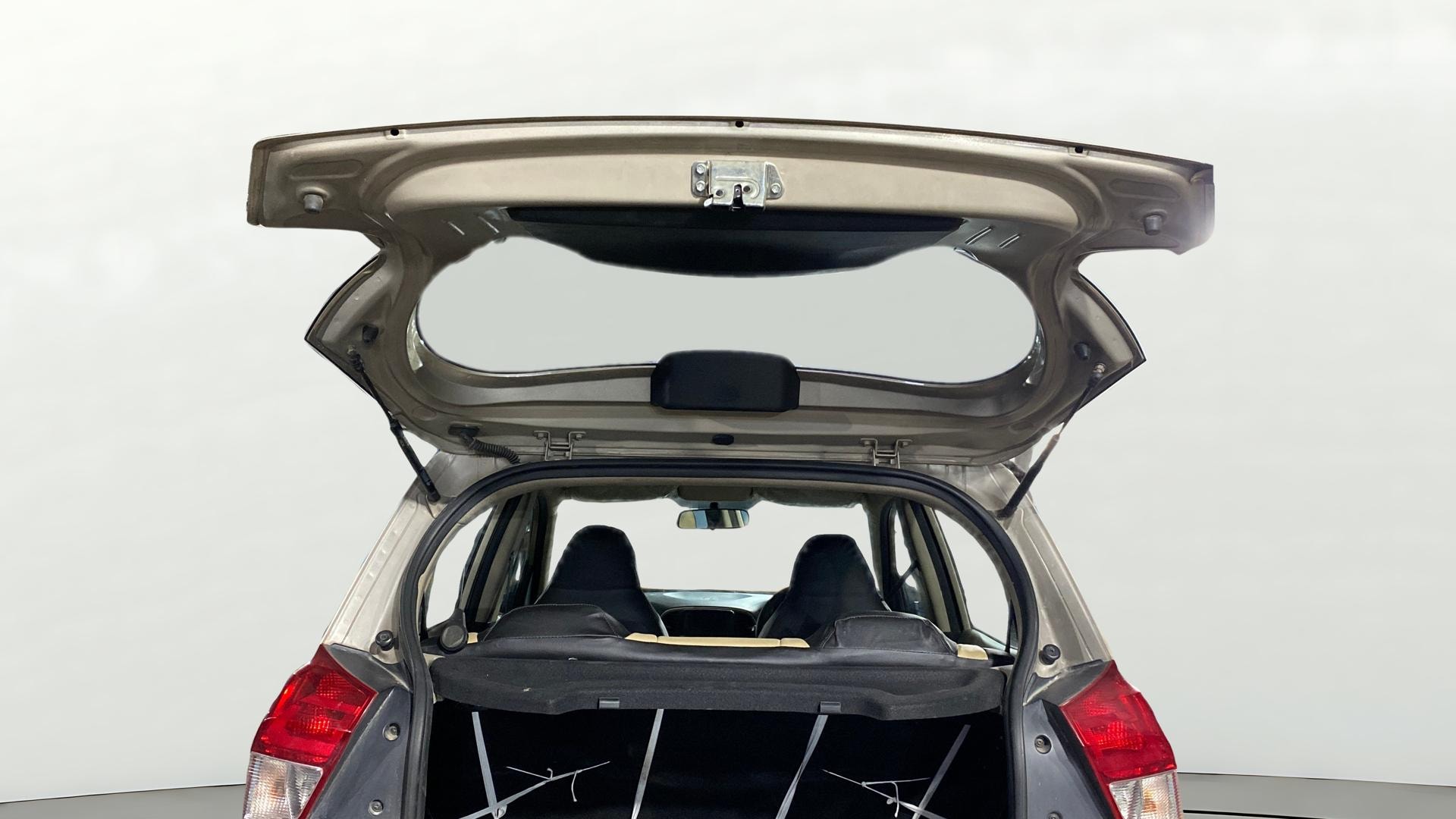 View 2019 Hyundai New Santro D-Lite Petrol Image 16 Used 2019 Hyundai New Santro D-Lite Petrol Image 16