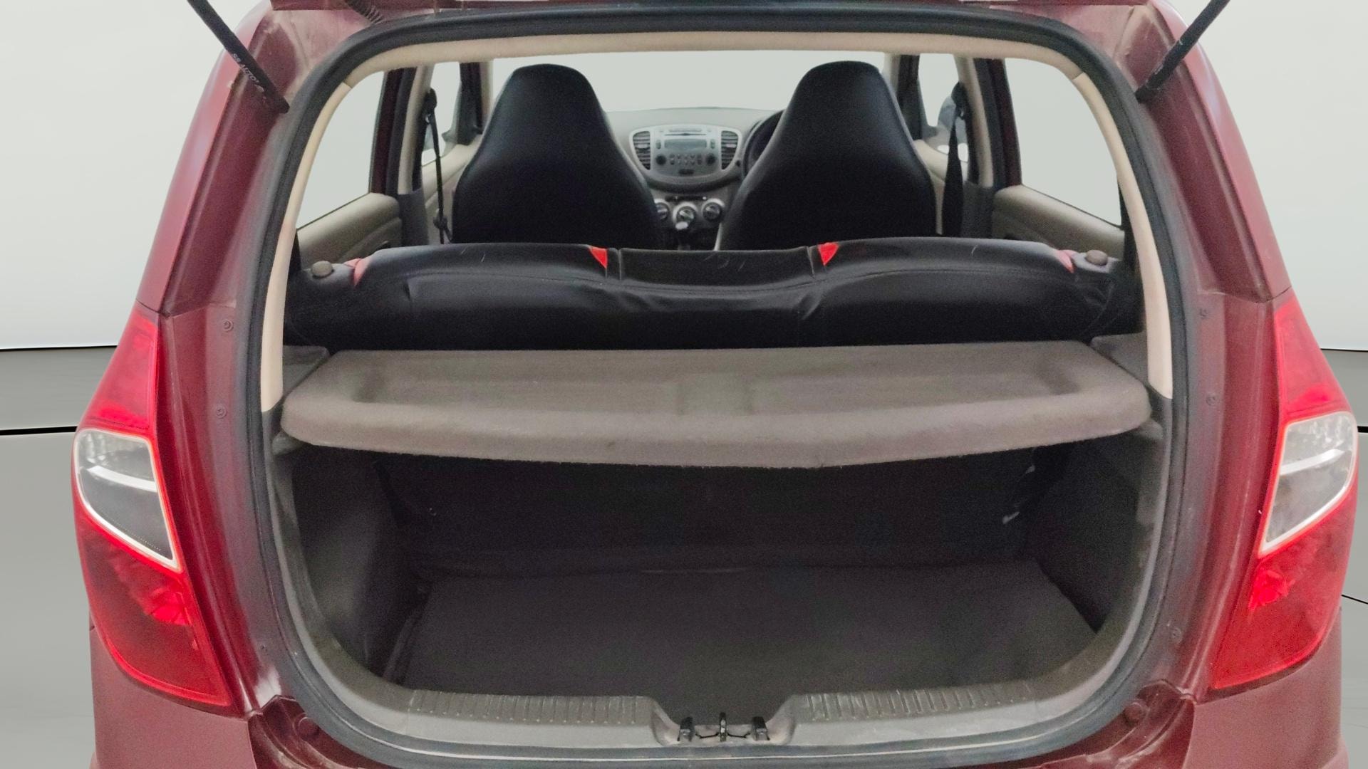 View 2014 Hyundai i10 1.2 Asta MT Image 37 Used 2014 Hyundai i10 1.2 Asta MT Image 37