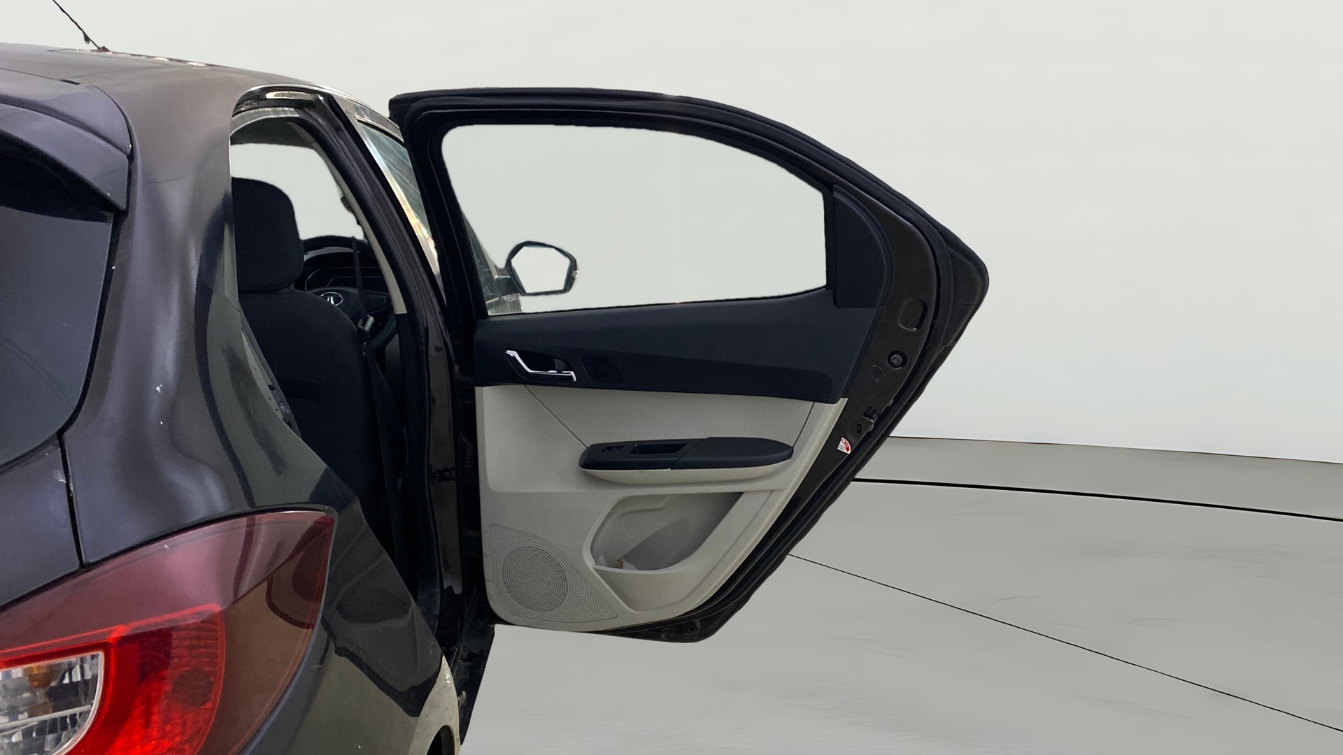 Used 2022 Tata Tiago Used 2022 Tata Tiago