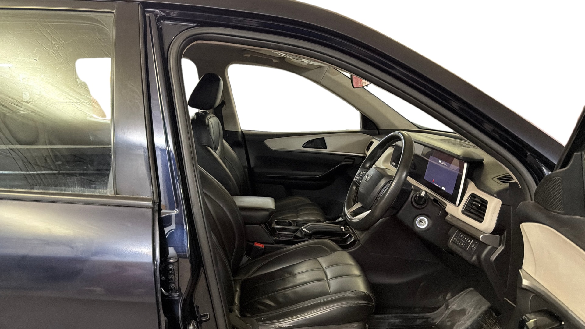 Used 2023 Mahindra XUV700 Used 2023 Mahindra XUV700