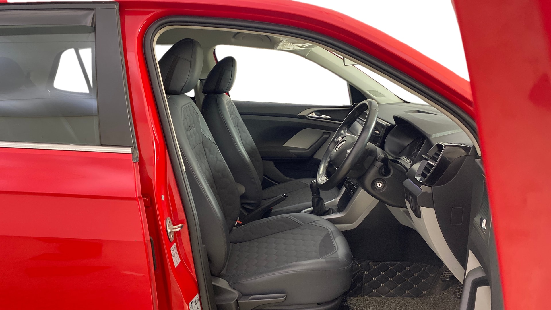 View 2022 Skoda Kushaq Ambition 1.0 TSI MT Image 27 Used 2022 Skoda Kushaq Ambition 1.0 TSI MT Image 27