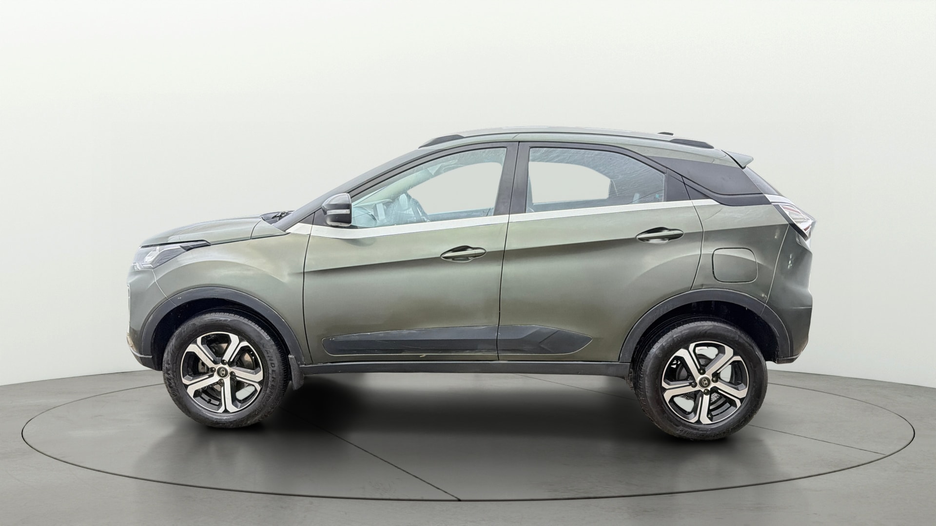 View 2021 Tata Nexon Revotron XE Image 5 Used 2021 Tata Nexon Revotron XE Image 5