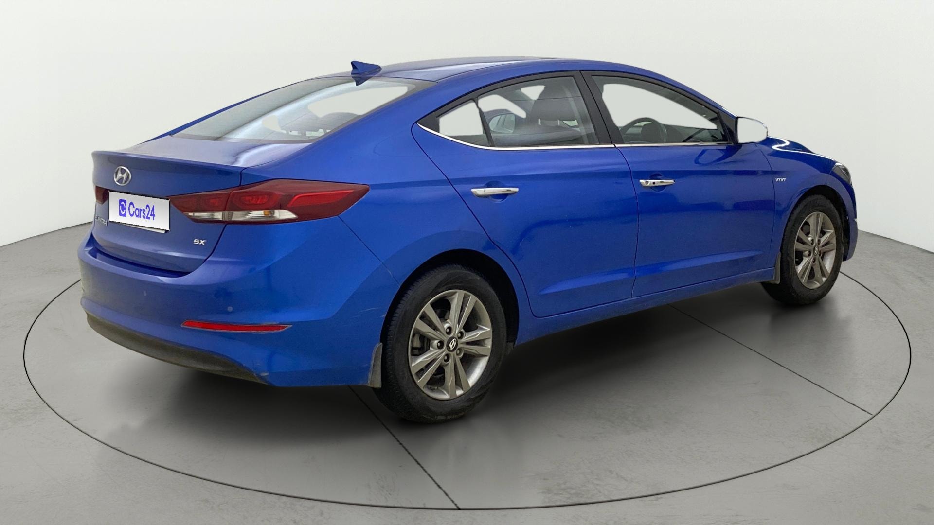 View 2018 Hyundai Elantra 1.6 CRDi S Image 45 Used 2018 Hyundai Elantra 1.6 CRDi S Image 45