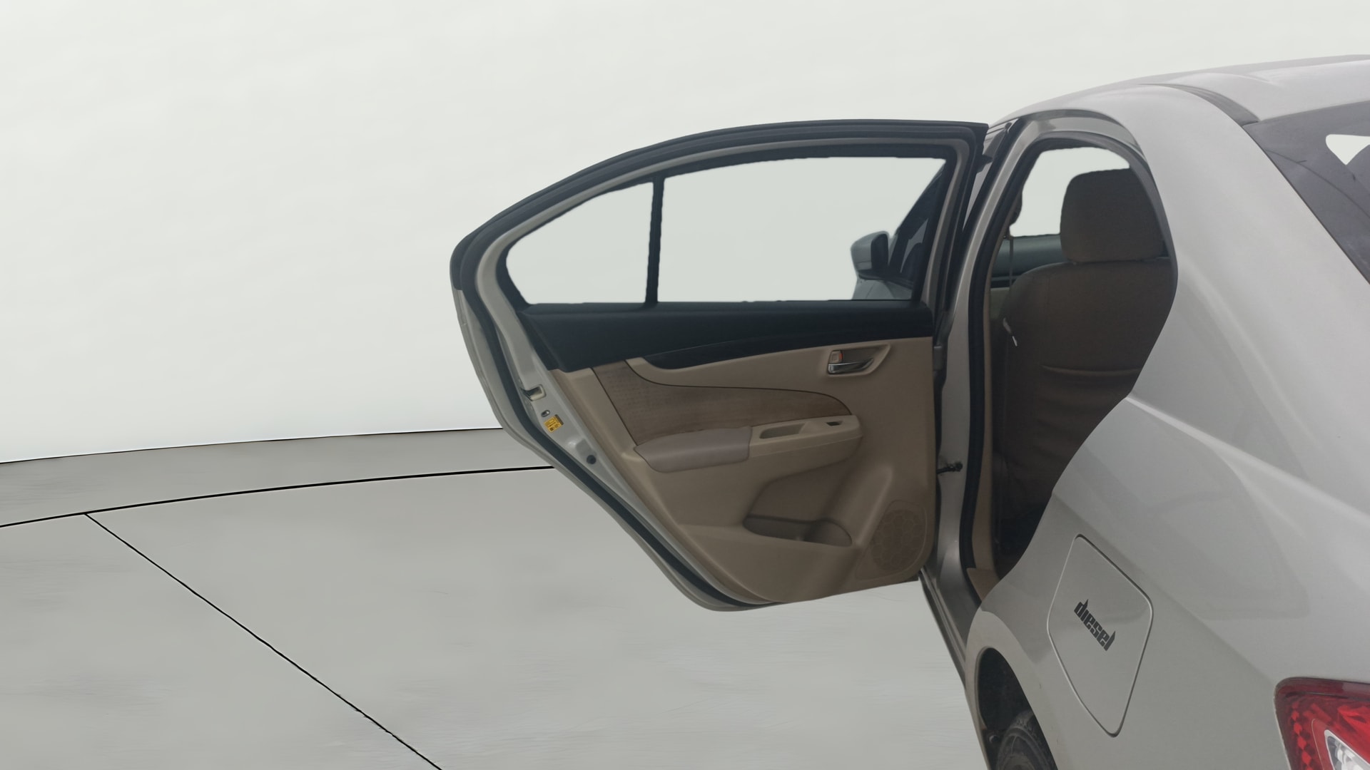 View 2015 Maruti Suzuki 1000 Base Variant Image 14 Used 2015 Maruti Suzuki 1000 Base Variant Image 14
