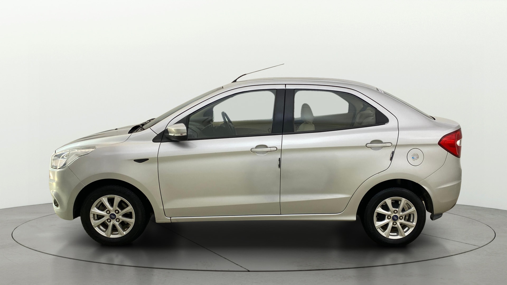 View 2017 Ford Figo Aspire 1.2P Ambiente MT BS IV Image 5 Used 2017 Ford Figo Aspire 1.2P Ambiente MT BS IV Image 5