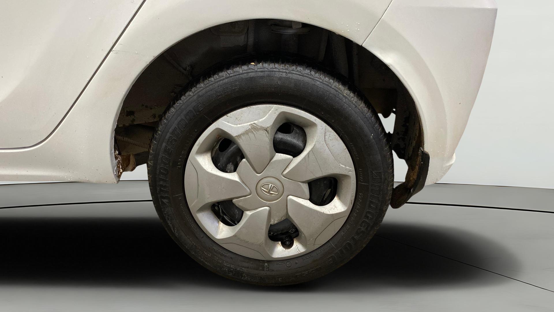 View 2020 Tata Tiago Revotorq XB Image 11 Used 2020 Tata Tiago Revotorq XB Image 11