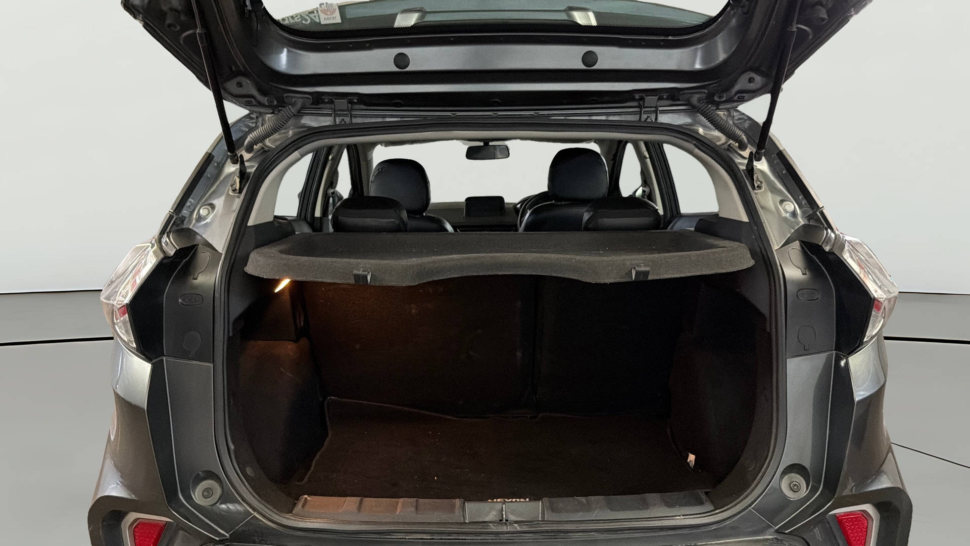 View 2022 Tata Nexon Revotron XE Image 38 Used 2022 Tata Nexon Revotron XE Image 38
