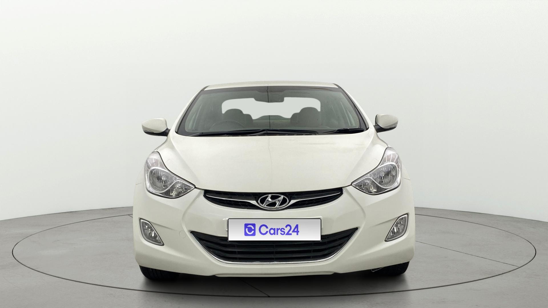 View 2013 Hyundai Elantra 1.6 CRDi S Image 1 Used 2013 Hyundai Elantra 1.6 CRDi S Image 1