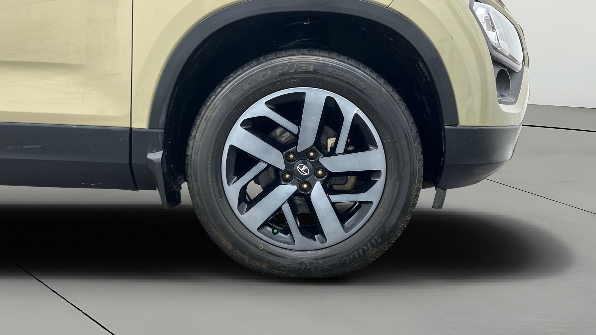Used 2022 Tata Safari Used 2022 Tata Safari