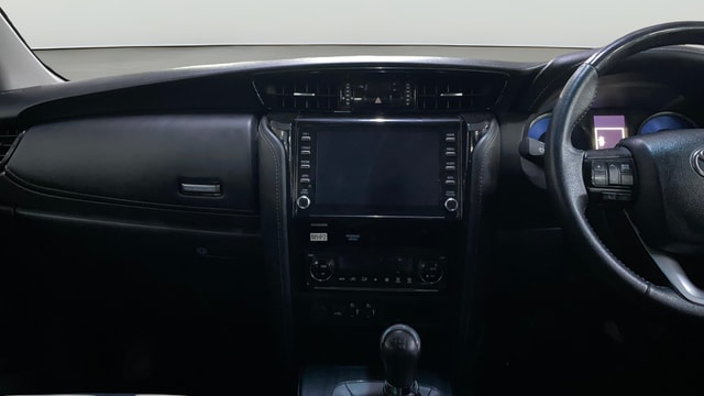 View Toyota Fortuner Image 34 Used Toyota Fortuner Image 34