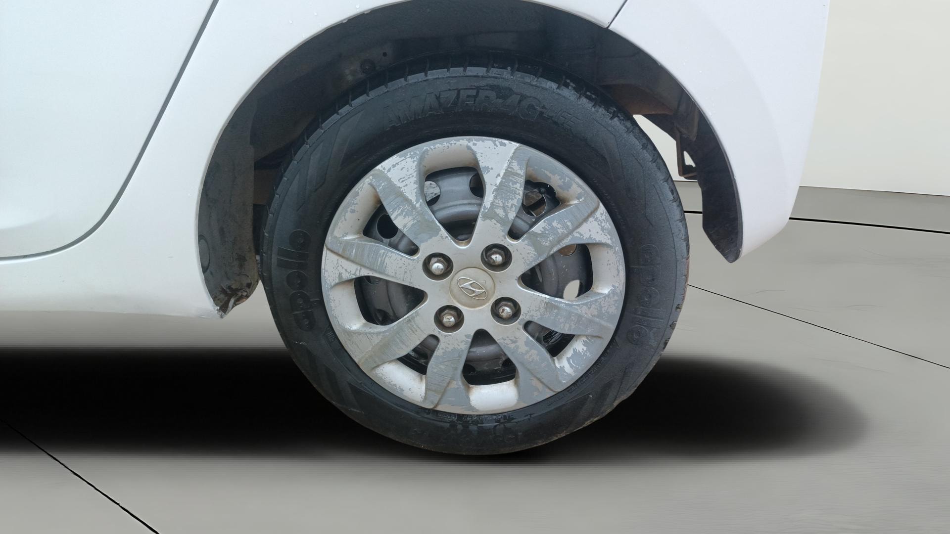 View 2018 Hyundai EON Magna Plus Image 11 Used 2018 Hyundai EON Magna Plus Image 11