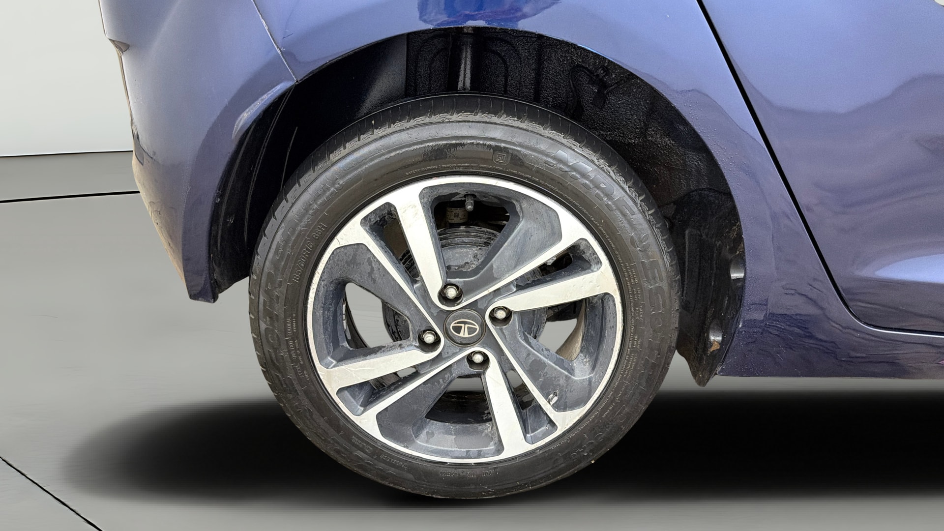View 2023 Tata Altroz XZ Petrol Image 24 Used 2023 Tata Altroz XZ Petrol Image 24