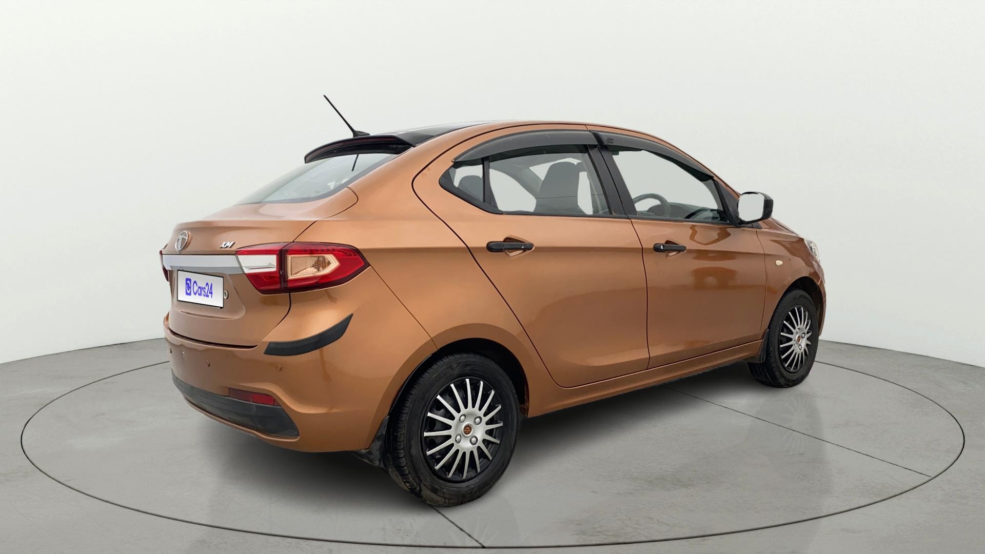 View 2018 Tata Tigor XE Diesel Image 42 Used 2018 Tata Tigor XE Diesel Image 42