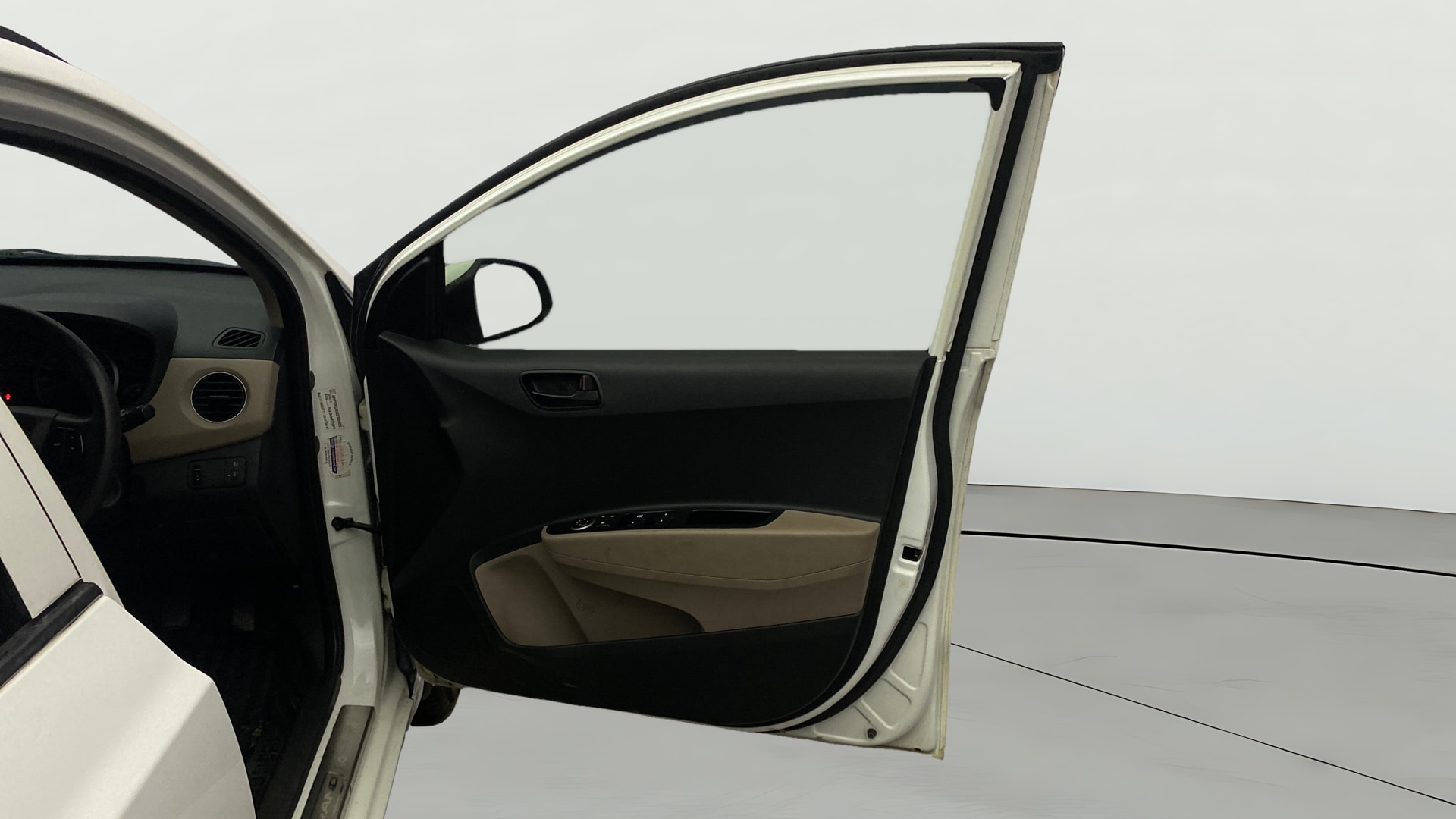 View 2019 Hyundai Grand i10 Magna 1.2 Kappa VTVT Image 43 Used 2019 Hyundai Grand i10 Magna 1.2 Kappa VTVT Image 43
