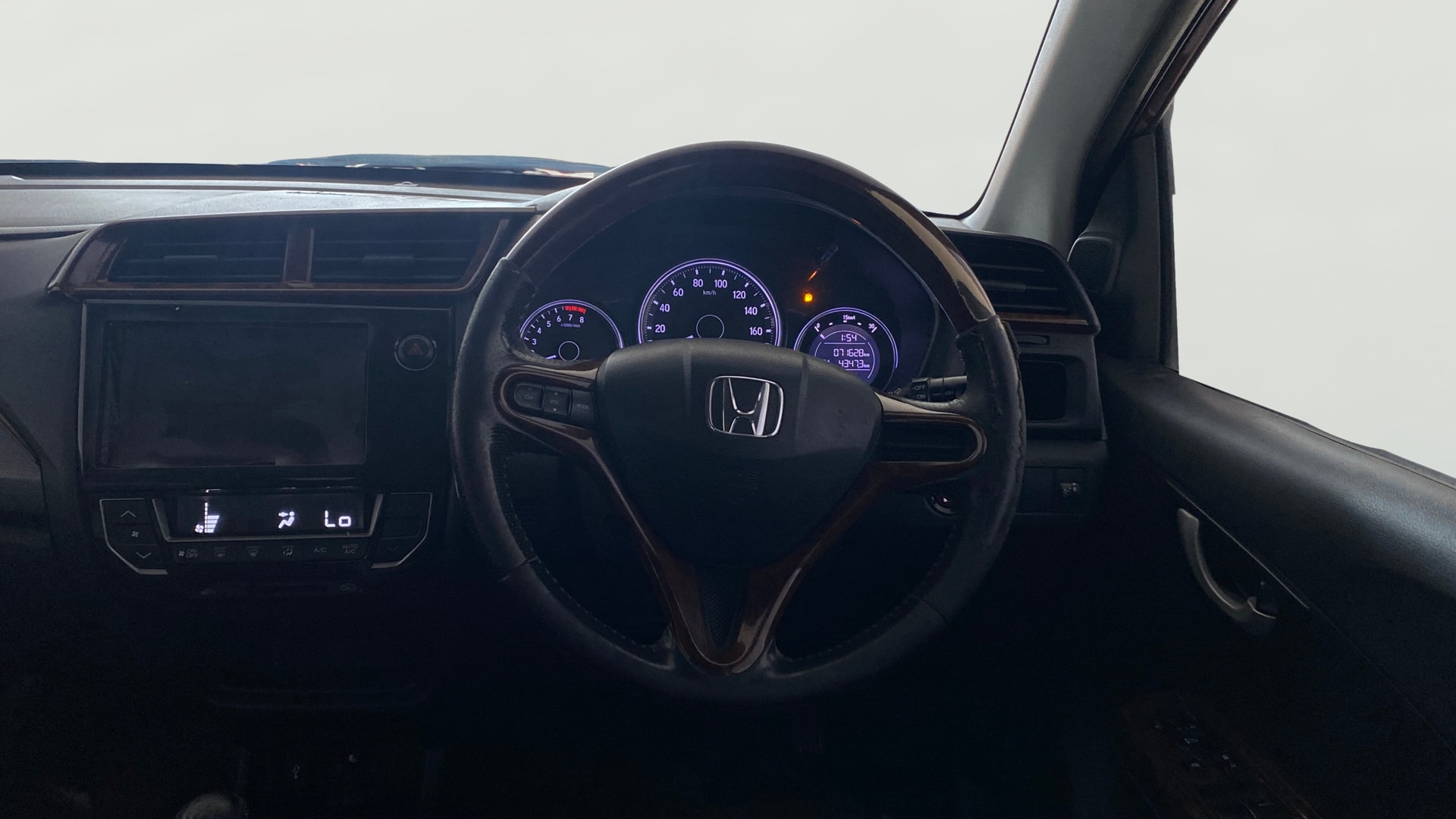 View 2016 Honda BR-V E Diesel Image 20 Used 2016 Honda BR-V E Diesel Image 20