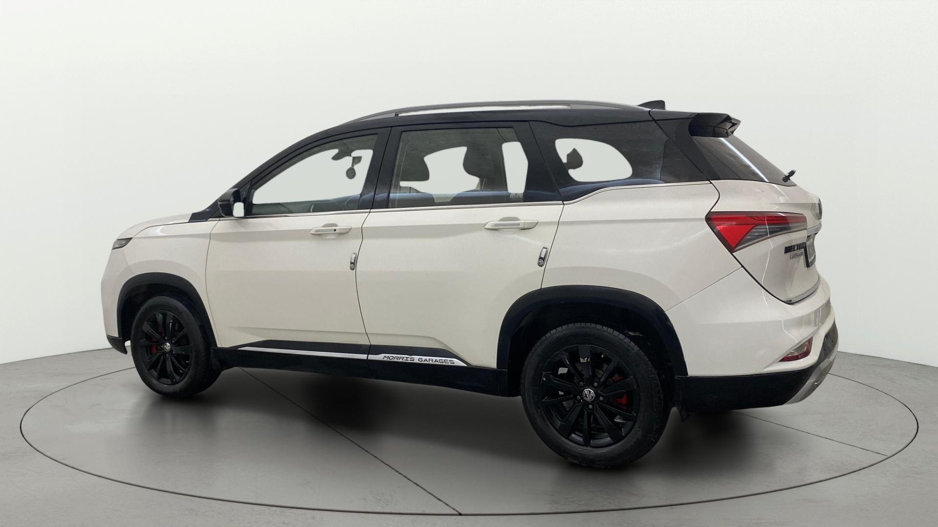 View 2020 MG Hector Plus Sharp Turbo 6 Seater Diesel Image 2 Used 2020 MG Hector Plus Sharp Turbo 6 Seater Diesel Image 2