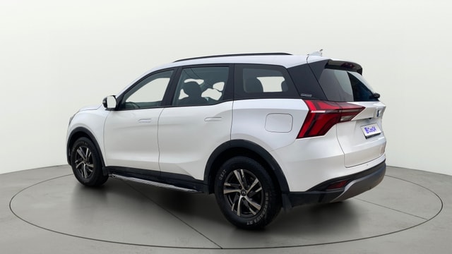 View Mahindra XUV700 Image 2 Used Mahindra XUV700 Image 2