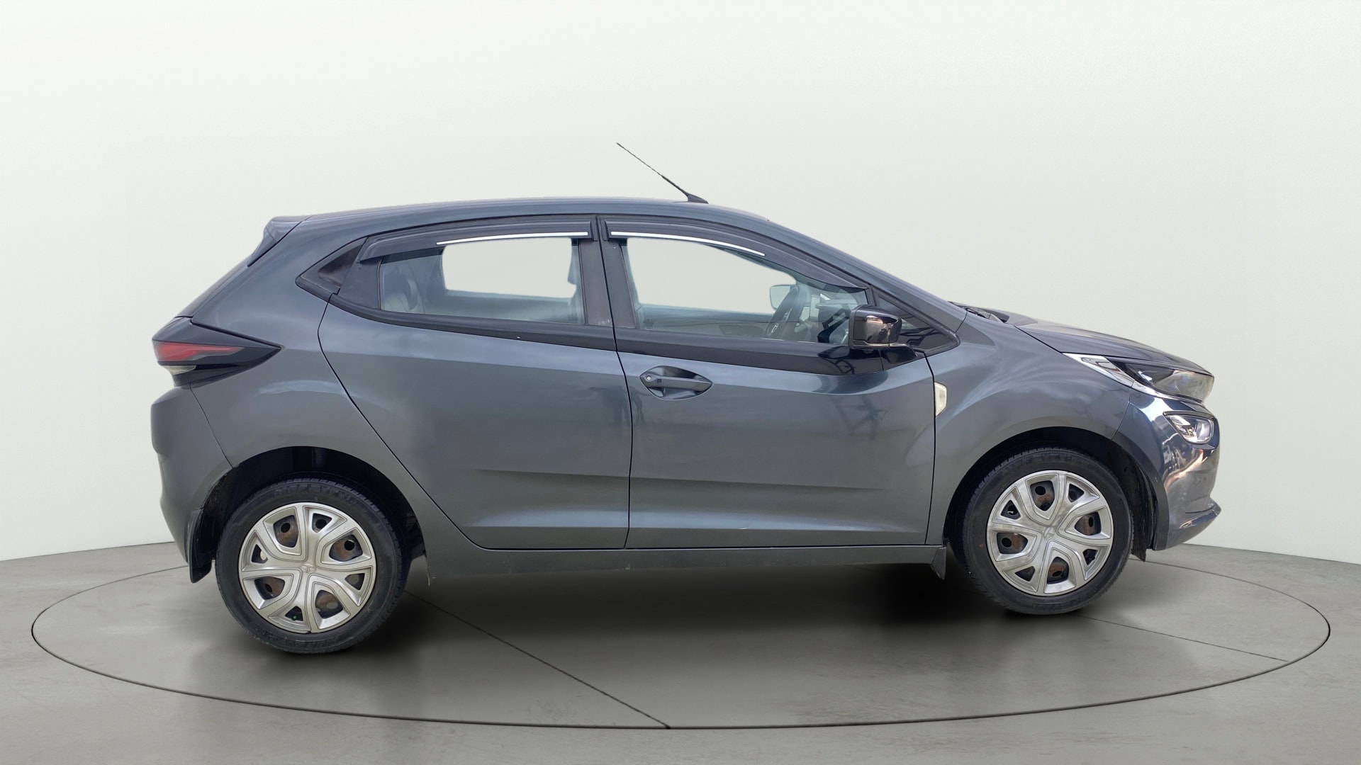 View 2021 Tata Altroz XT Petrol Image 8 Used 2021 Tata Altroz XT Petrol Image 8