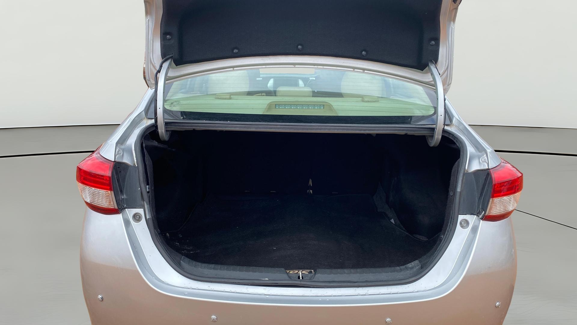 View 2019 Toyota Yaris V MT Image 39 Used 2019 Toyota Yaris V MT Image 39