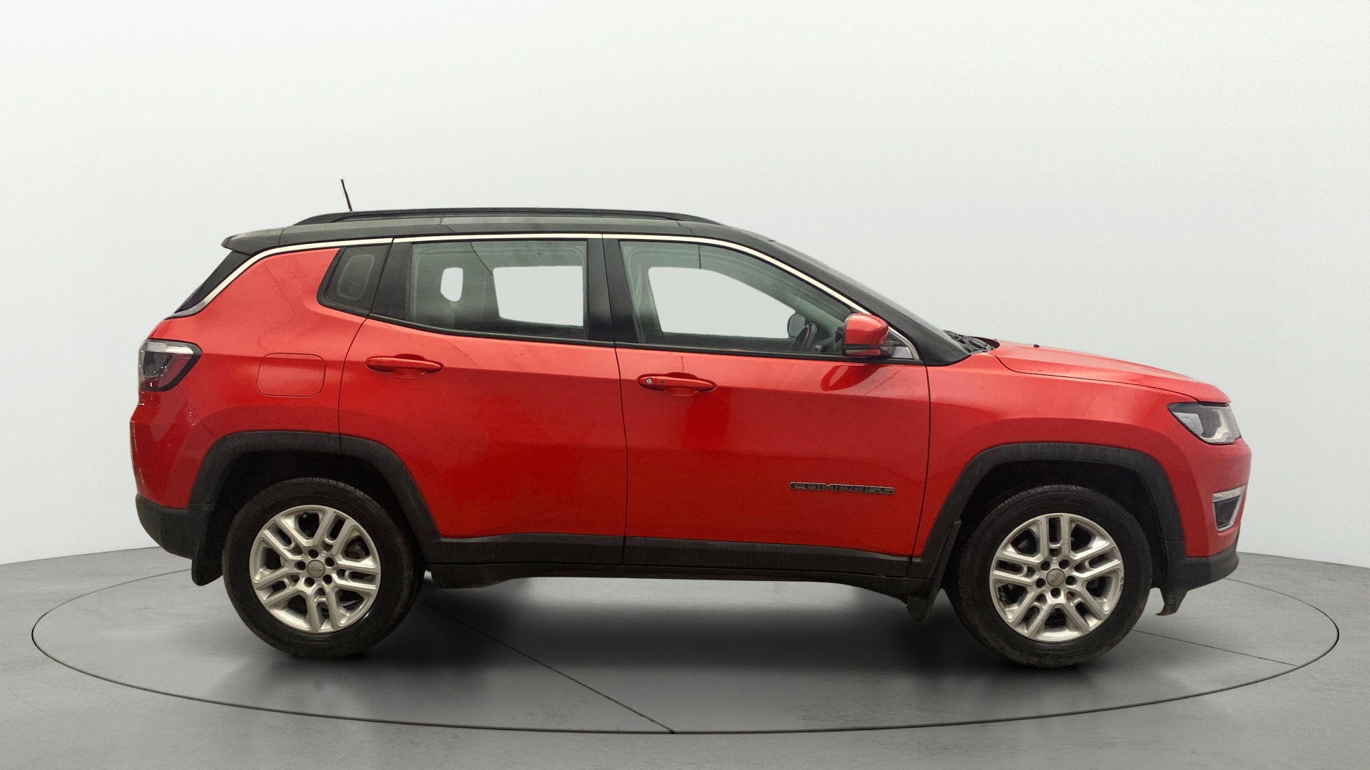 View 2018 Jeep Compass Limited 4X4 (O) 2.0 Diesel BS IV Image 27 Used 2018 Jeep Compass Limited 4X4 (O) 2.0 Diesel BS IV Image 27