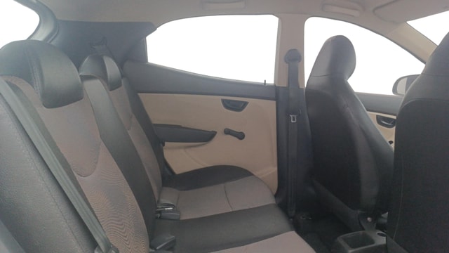 View Hyundai EON Image 28 Used Hyundai EON Image 28