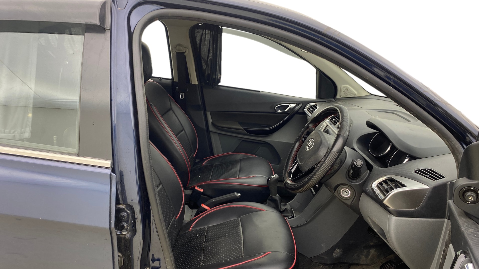 View 2019 Tata Tigor XE Diesel Image 26 Used 2019 Tata Tigor XE Diesel Image 26