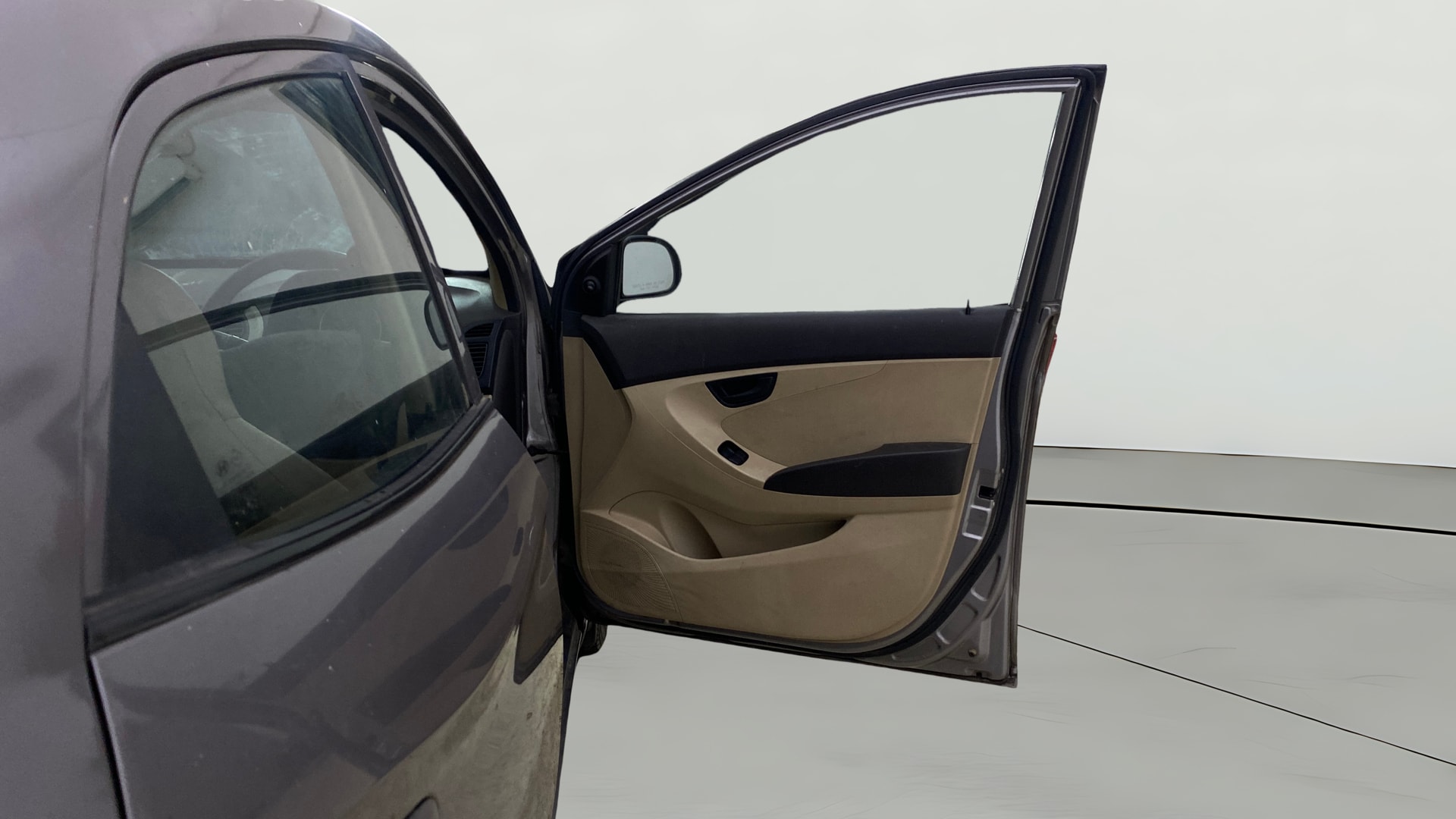 View 2013 Hyundai EON Magna Plus Image 43 Used 2013 Hyundai EON Magna Plus Image 43