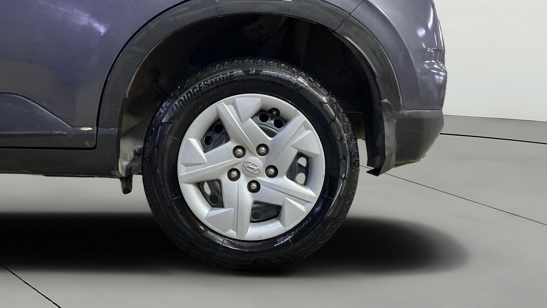 View 2019 Hyundai Venue E 1.2 Petrol BS IV Image 11 Used 2019 Hyundai Venue E 1.2 Petrol BS IV Image 11