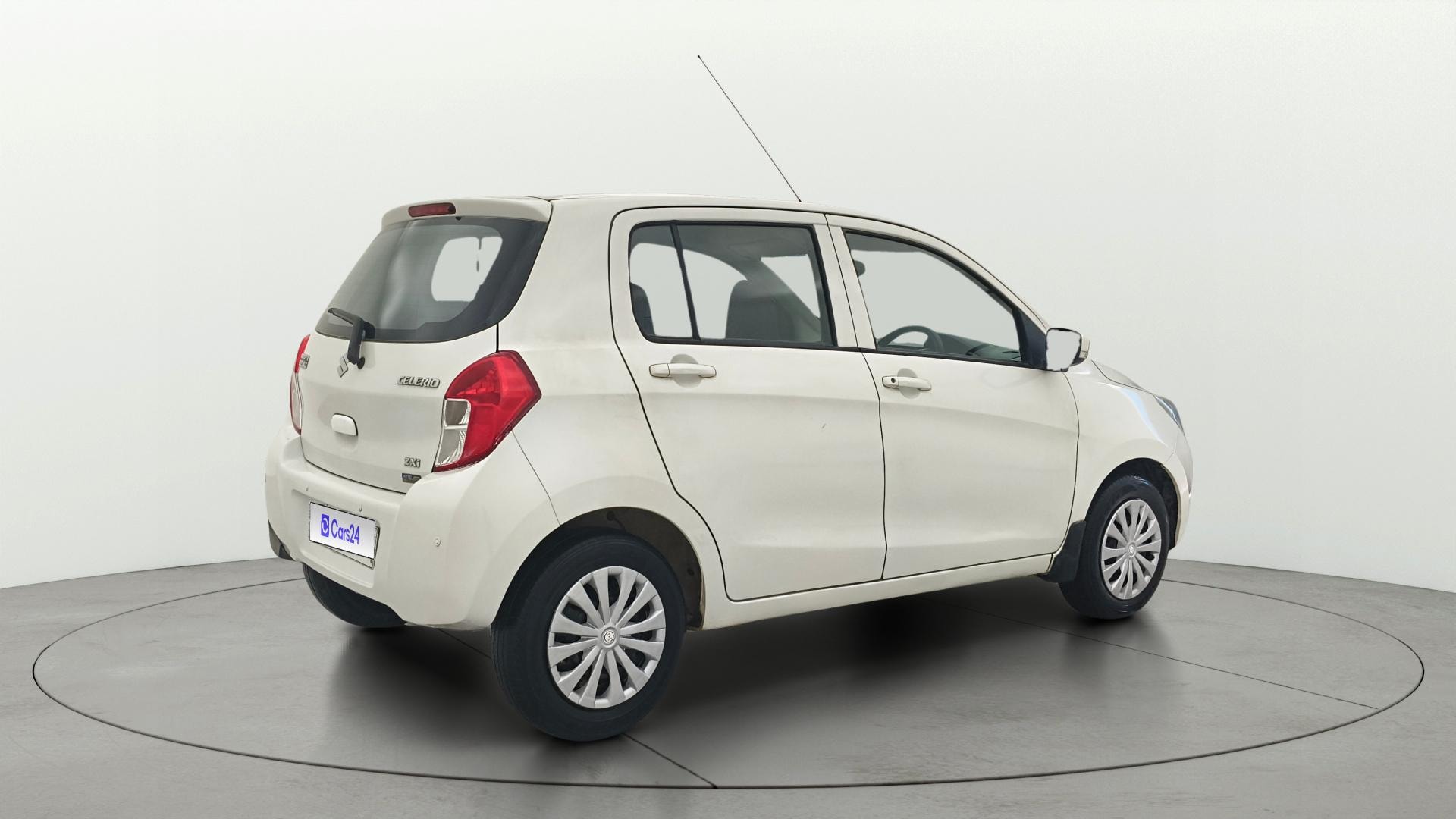 View 2017 Maruti Suzuki 1000 Base Variant Image 42 Used 2017 Maruti Suzuki 1000 Base Variant Image 42