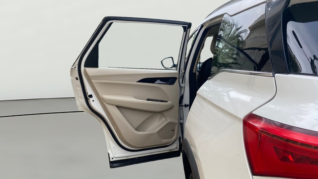 View MG Hector Image 23 Used MG Hector Image 23