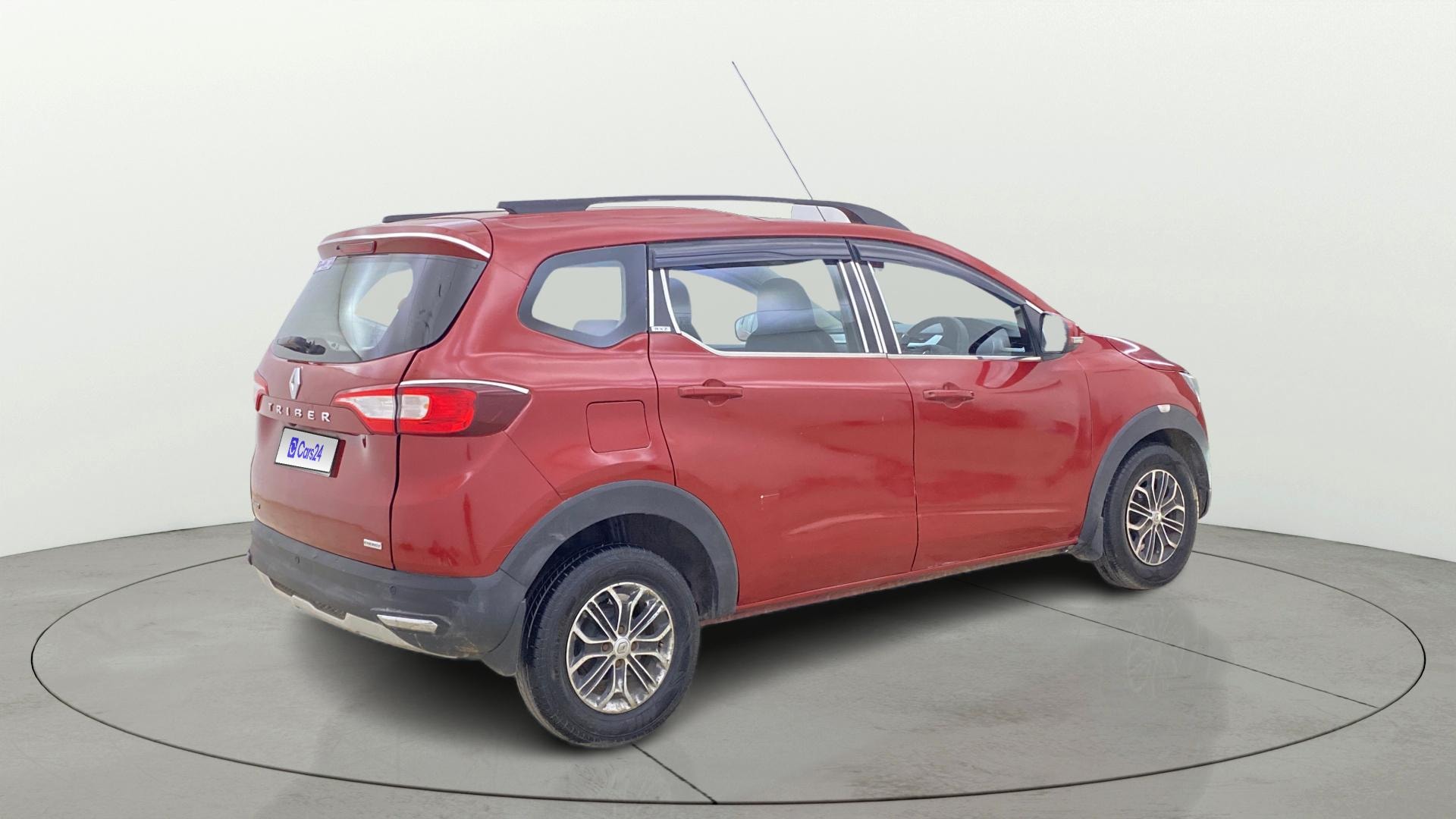 View 2019 Renault Triber RXZ Image 45 Used 2019 Renault Triber RXZ Image 45