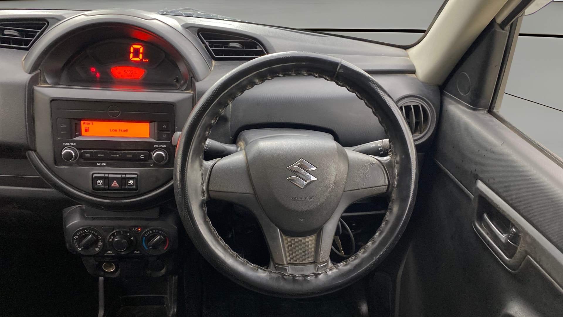 View 2020 Maruti Suzuki 1000 Base Variant Image 20 Used 2020 Maruti Suzuki 1000 Base Variant Image 20
