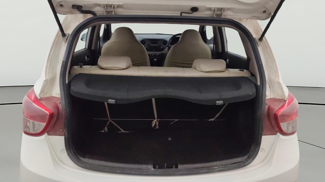 View Hyundai Grand i10 Image 37 Used Hyundai Grand i10 Image 37