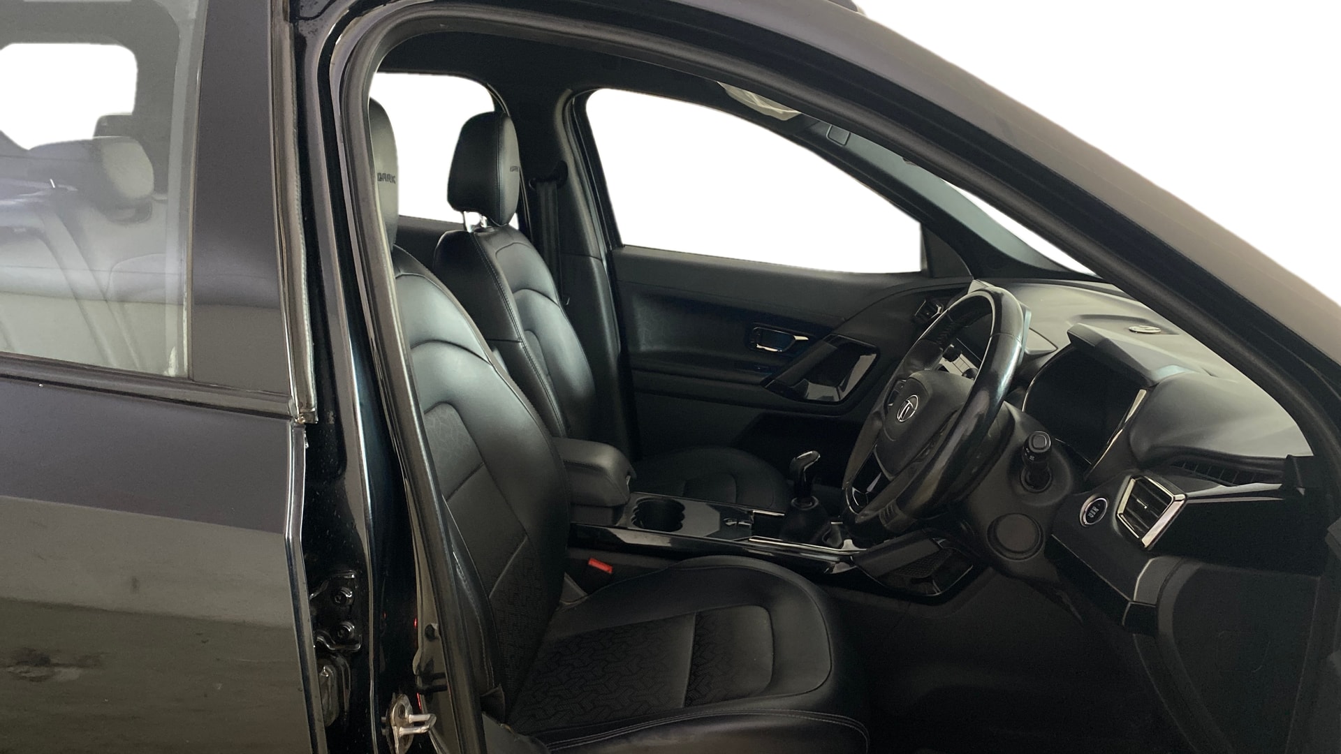 View 2022 Tata Safari XZ Plus Image 18 Used 2022 Tata Safari XZ Plus Image 18