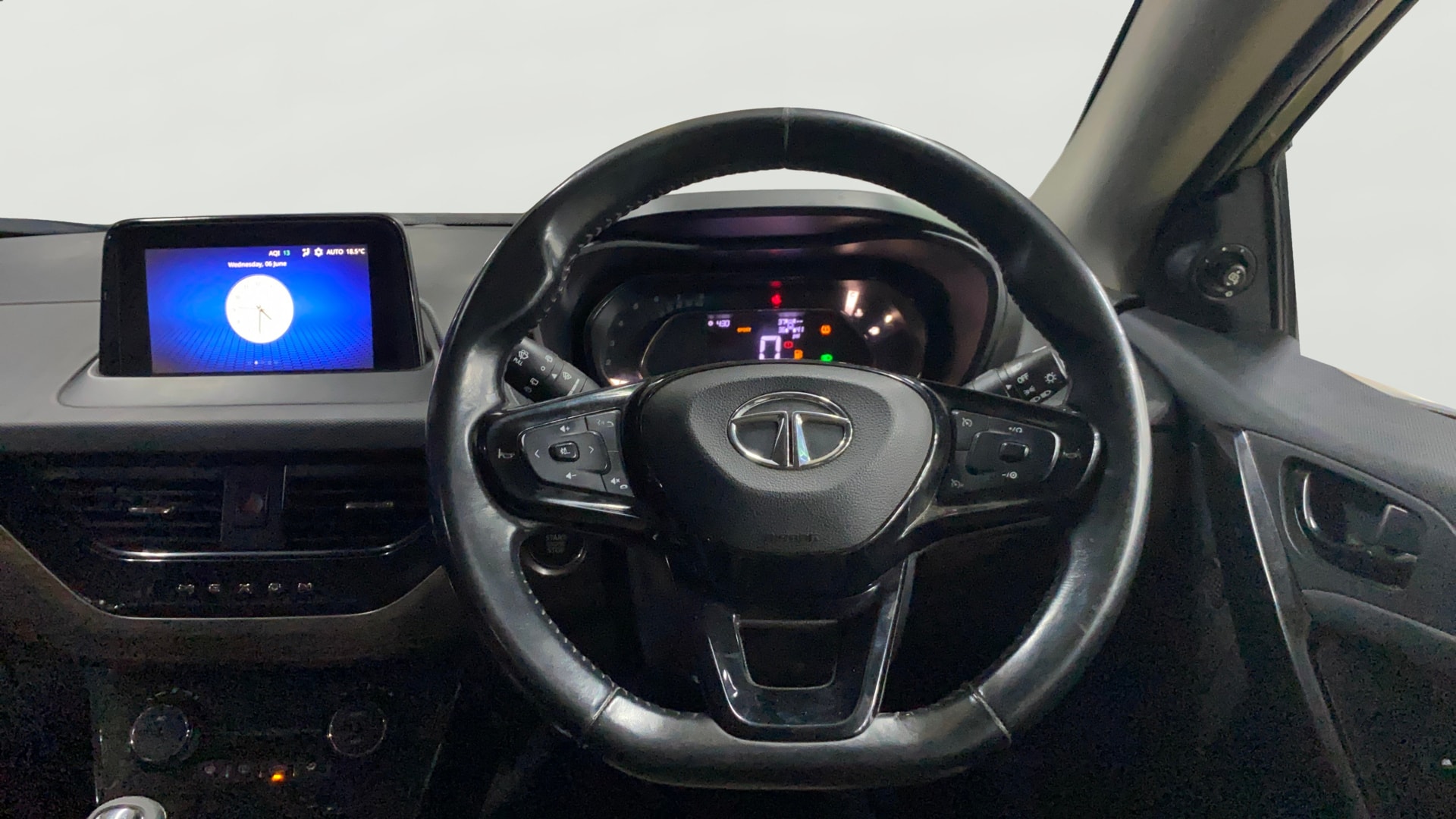 View 2022 Tata Nexon Revotron XE Image 14 Used 2022 Tata Nexon Revotron XE Image 14