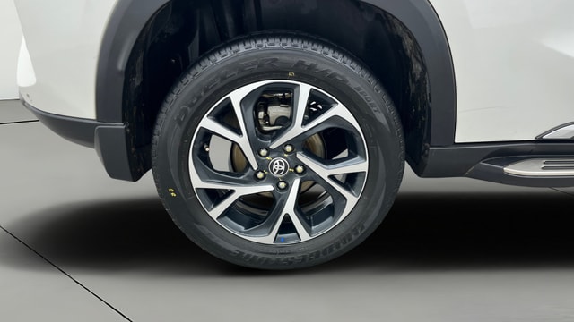 View Toyota Urban Cruiser Hyryder Image 34 Used Toyota Urban Cruiser Hyryder Image 34