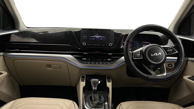 View Kia Carens Image 32 Used Kia Carens Image 32