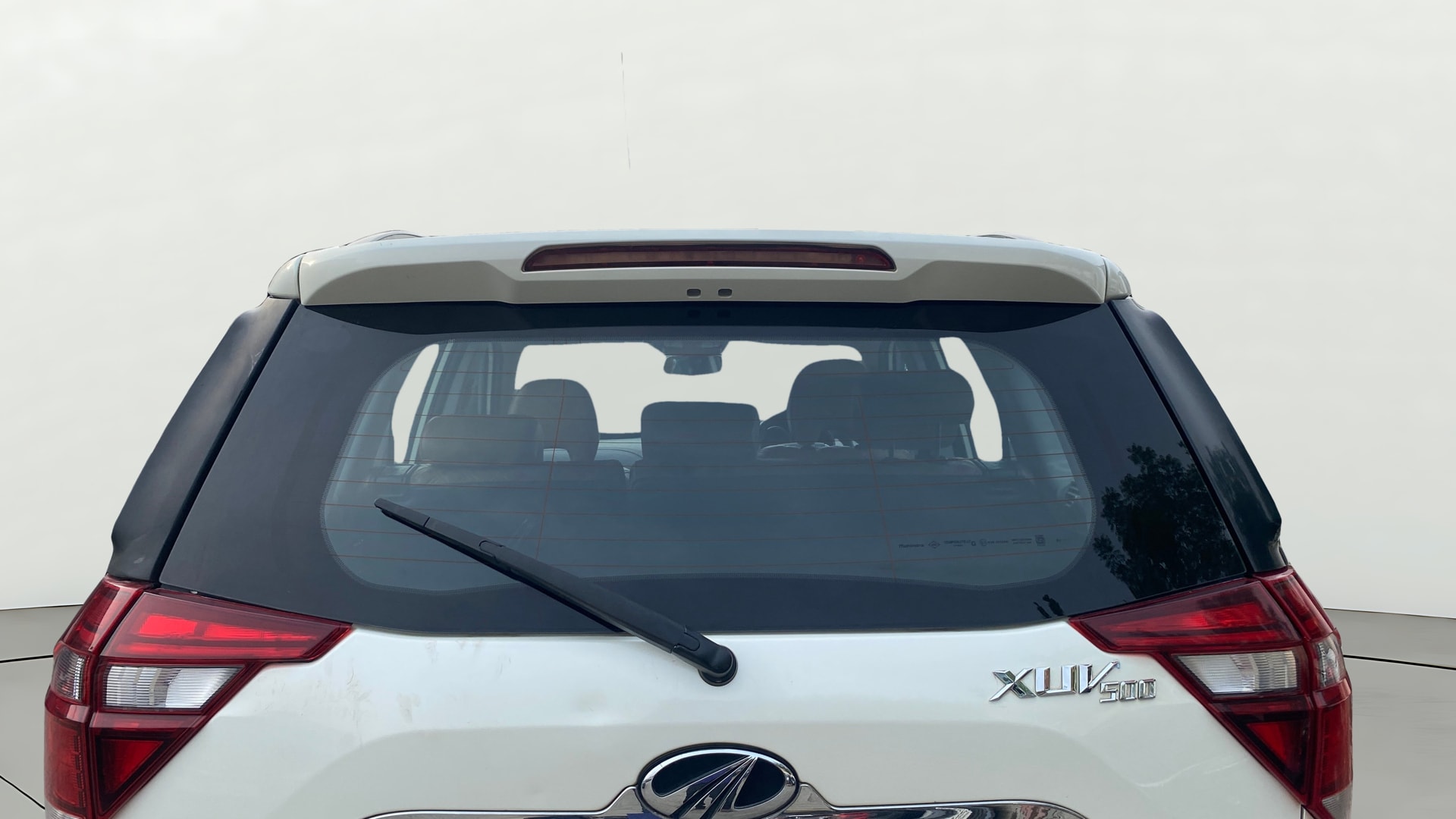 View 2020 Mahindra XUV500 W11 Image 5 Used 2020 Mahindra XUV500 W11 Image 5
