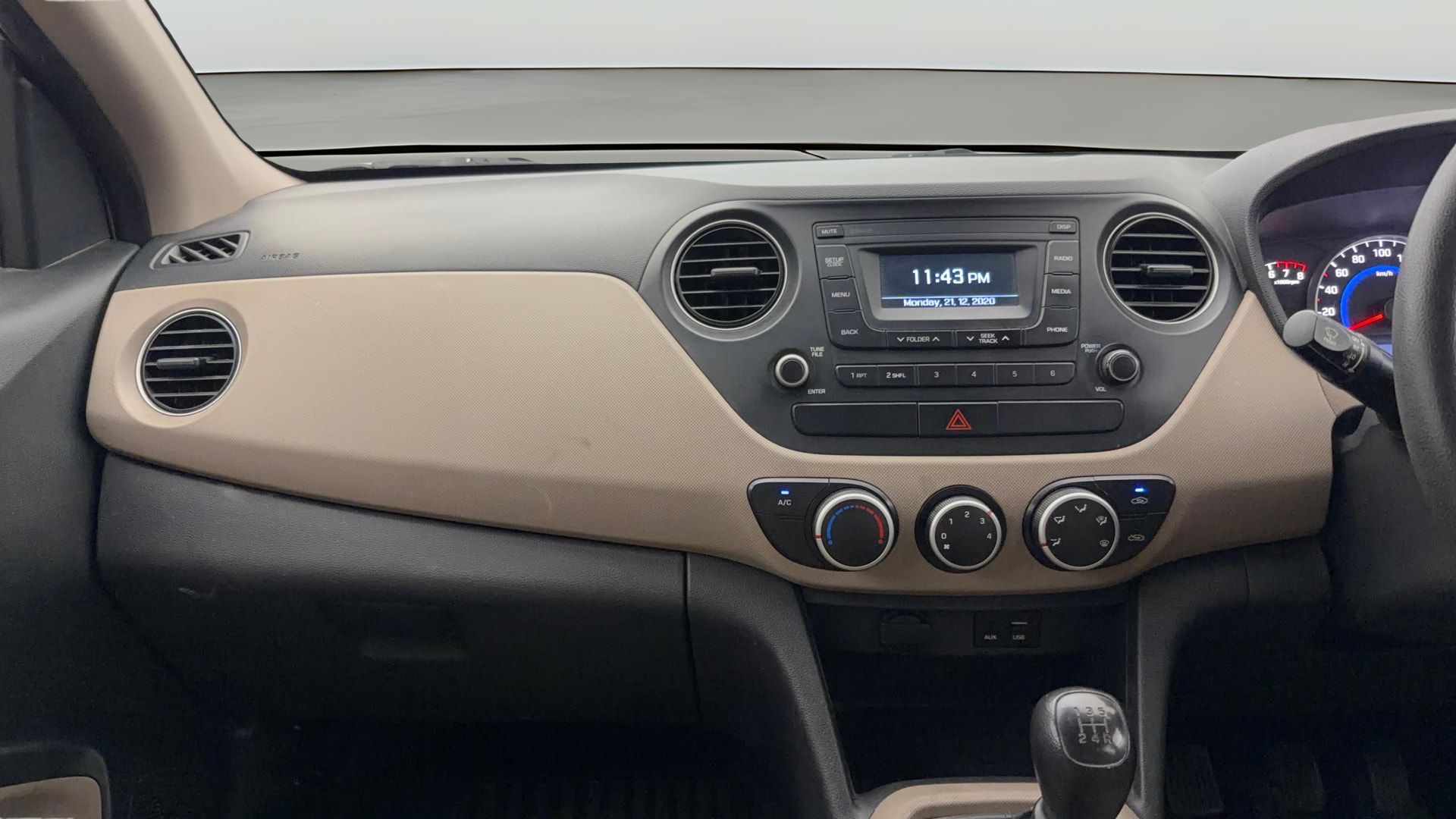 View 2019 Hyundai Grand i10 Magna 1.2 Kappa VTVT Image 17 Used 2019 Hyundai Grand i10 Magna 1.2 Kappa VTVT Image 17