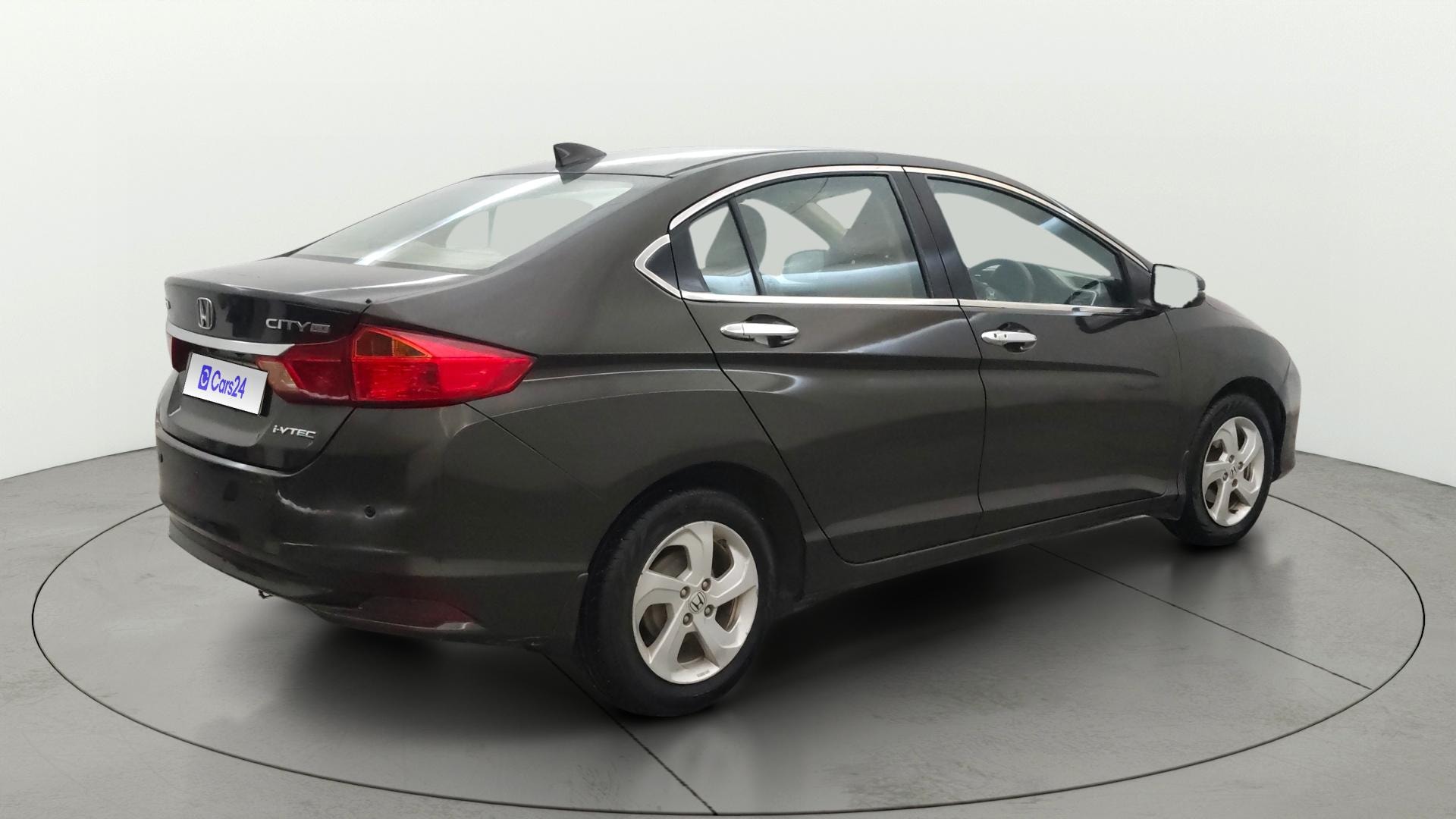 View 2016 Honda City ZX MT Diesel Anniversary Edition Image 45 Used 2016 Honda City ZX MT Diesel Anniversary Edition Image 45