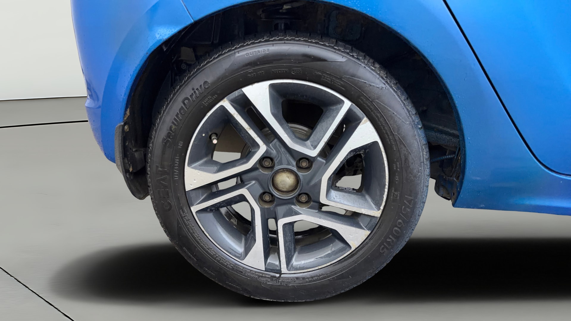 View 2019 Tata Tiago Revotorq XB Image 23 Used 2019 Tata Tiago Revotorq XB Image 23