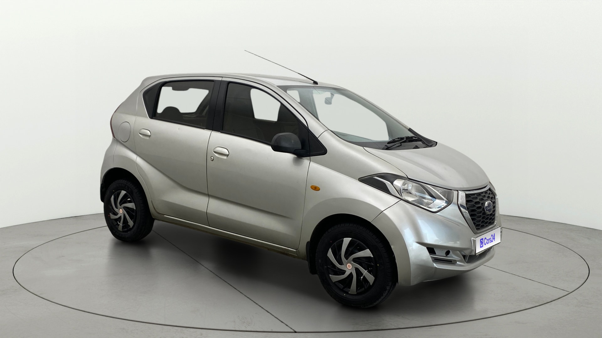 View 2016 Datsun Redi GO S-1.0L BS IV Image 36 Used 2016 Datsun Redi GO S-1.0L BS IV Image 36