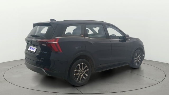 View Mahindra XUV700 Image 48 Used Mahindra XUV700 Image 48